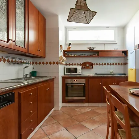 Alojamento de Acomodação e Pequeno-almoço Dimora Corte Lubelli 4*